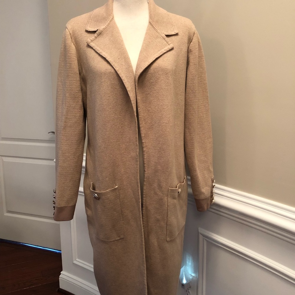 Tommy Hilfiger Sweater Coat, size Large
Final Price/Discounted Shipping